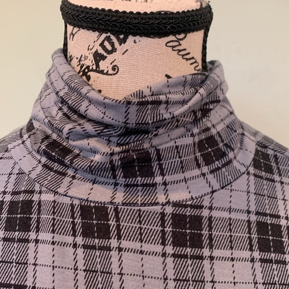 Ann Taylor Modal Blue and Black Plaid Long Sleeve Turtleneck Top Women’s Medium - Picture 4 of 7